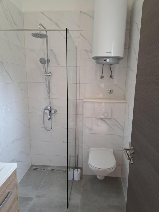 Apartman Polegubic Biograd Na Moru Exterior foto